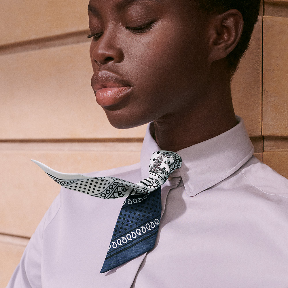 Paris Qui Roule bandana 55 | Hermès USA